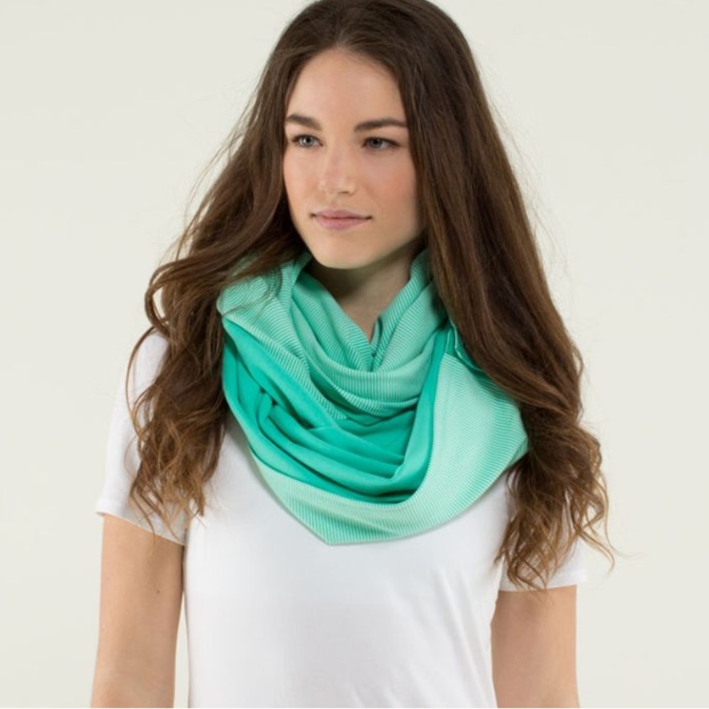 Lululemon vinyasa scarf
